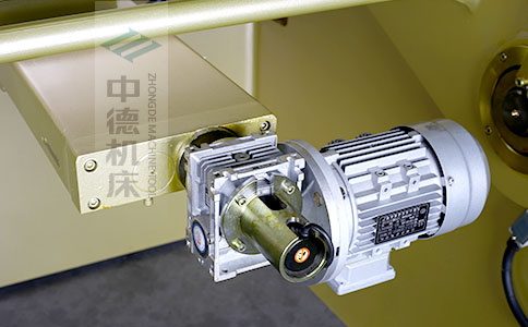 ZDS-450后檔料減速電機(jī)，質(zhì)量好，模擬運(yùn)算定位速度快.jpg